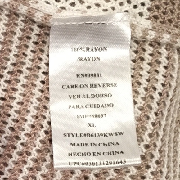 Color Block Crocheted Style Top - Picture 7 of 7